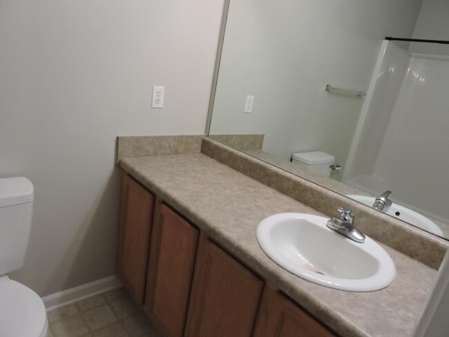 Building Photo - 132 Swaying Pine Ct