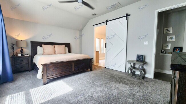 Building Photo - 817 Knoxbridge Rd