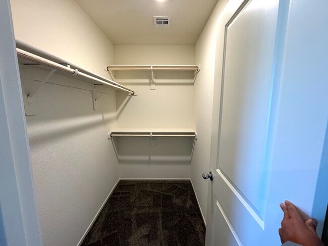 Building Photo - 9932 Florence Hills St