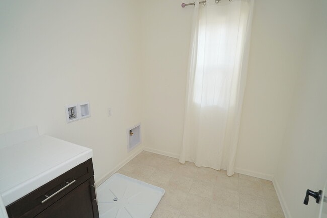 Building Photo - COMING SOON! Villa Metro Home for Rent!