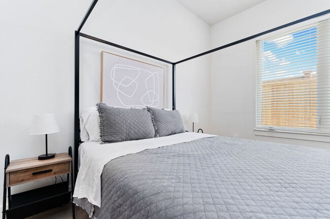 Building Photo - Pre-Leasing Fall of 2026!! Luxury Homes!!