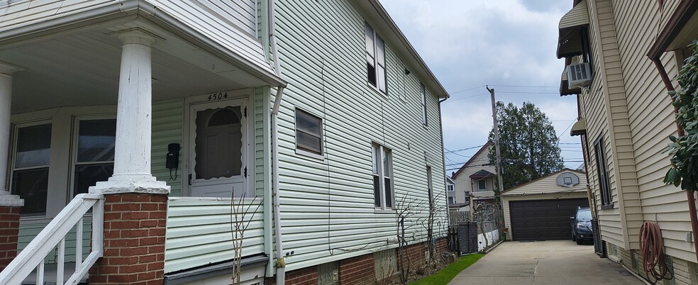 Building Photo - 4504 Beta Ave