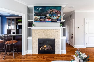 Building Photo - Fully Furnished Luxury Townhome | Walk to Downtown Princeton | 3 Beds | 3.5 Baths