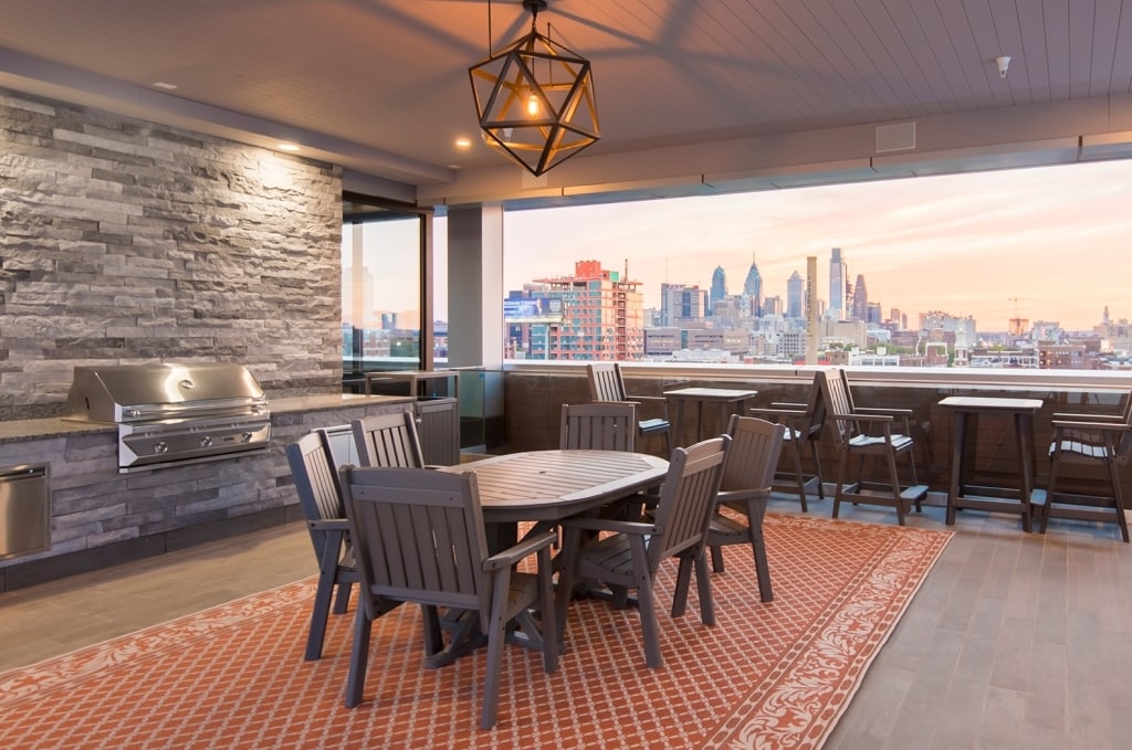 Building Photo - 250 N Christopher Columbus Blvd