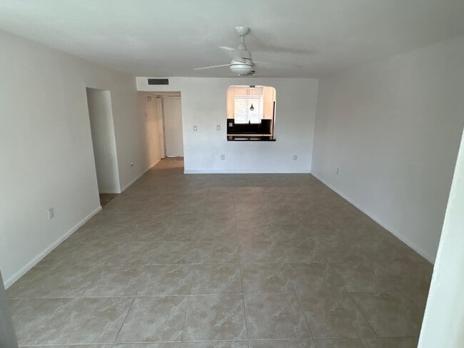 Building Photo - 848 SW 9th St Cir
