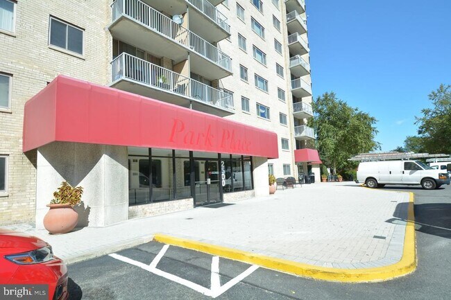 Building Photo - 2500 N Van Dorn St