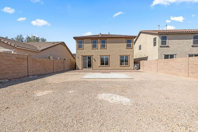 Building Photo - Home Sweet Home! Located in a highly sough...