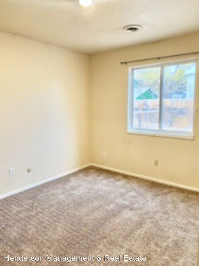 Building Photo - 2 br, 1 bath House - 818 Tracey Pkwy