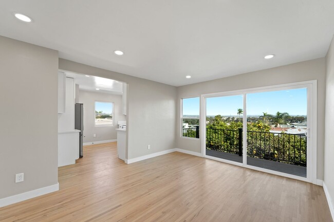 Building Photo - RECENTLY REDUCED! Beautifully Remodeled 3-...