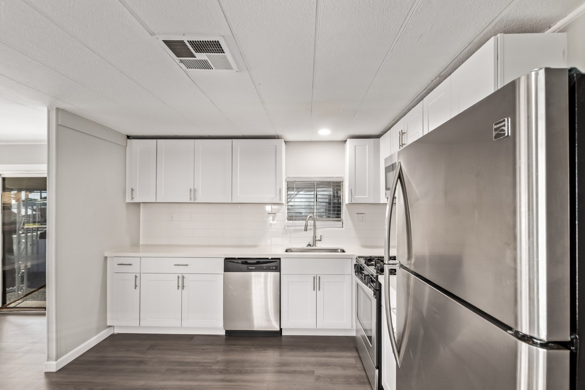 Building Photo - 303 S Recker Rd