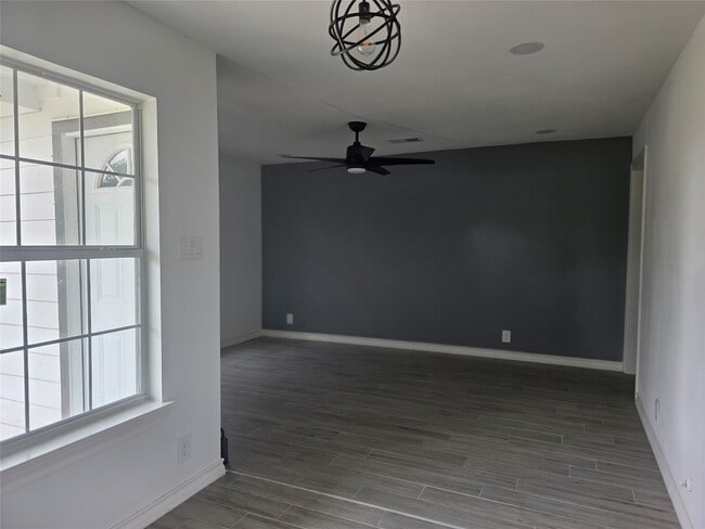 Building Photo - 3926 Florinda St