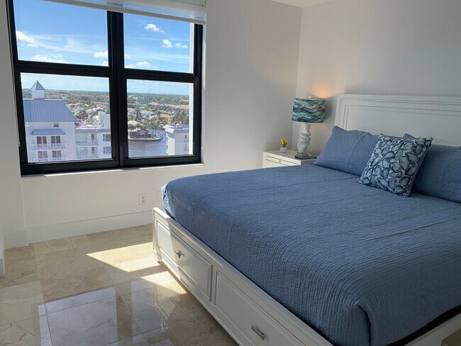 Building Photo - 3115 S Ocean Blvd