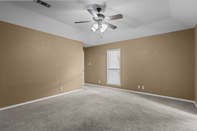 Building Photo - 4900 Rio Grande Ave