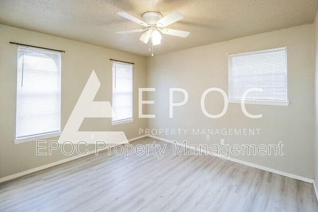 Building Photo - 5009 Brookdale Dr