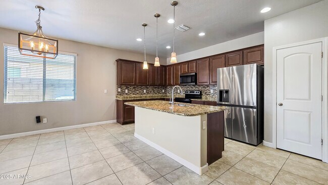 Building Photo - 23832 W Magnolia Dr