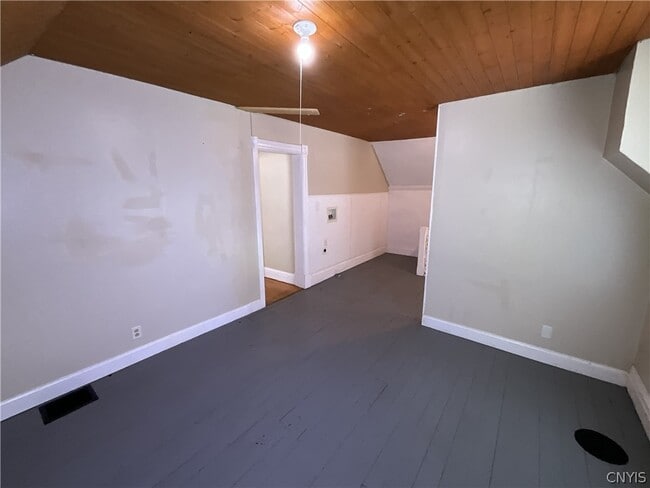 Building Photo - 622 Sherman St