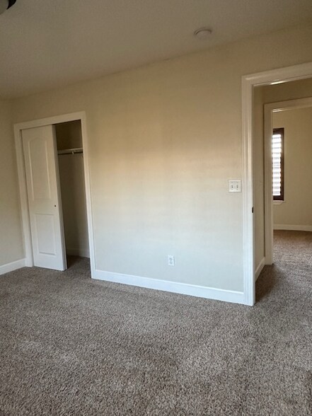Building Photo - 645 Wyngate Pointe Ln