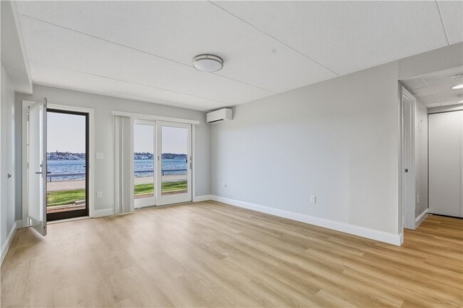 Building Photo - 20 America Way