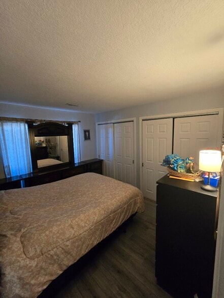 Bedroom 2 - 2263 S Buckley Rd