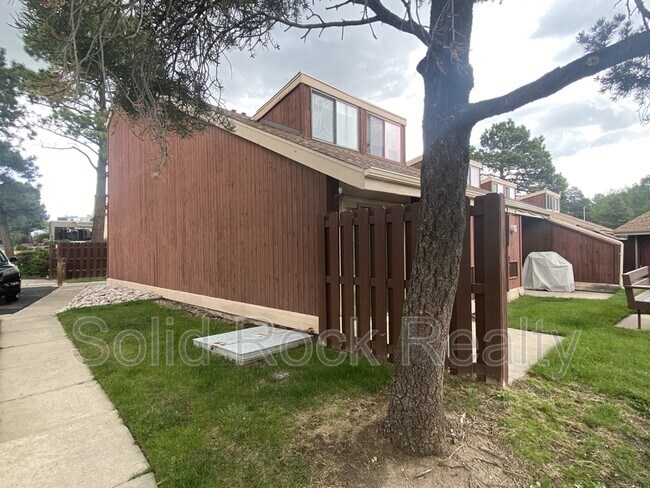 Building Photo - 4545 N Carefree Cir
