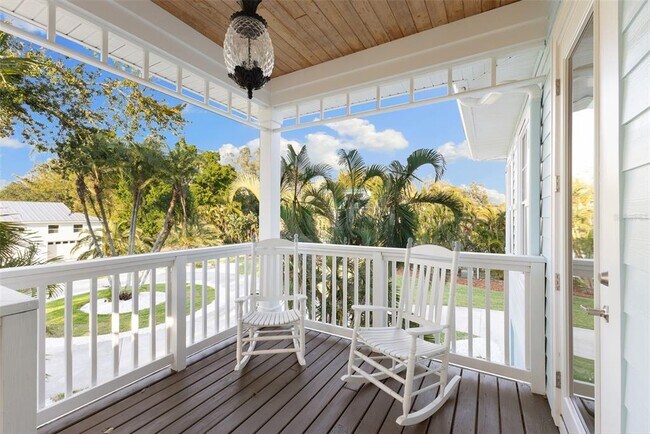 Building Photo - 450 Bayshore Dr