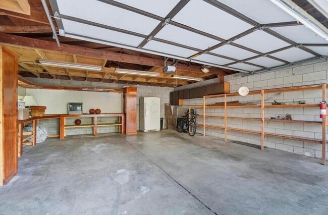 Building Photo - 5401 Spire Ln