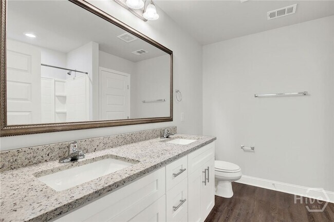 Building Photo - 77 Dorsey Dr