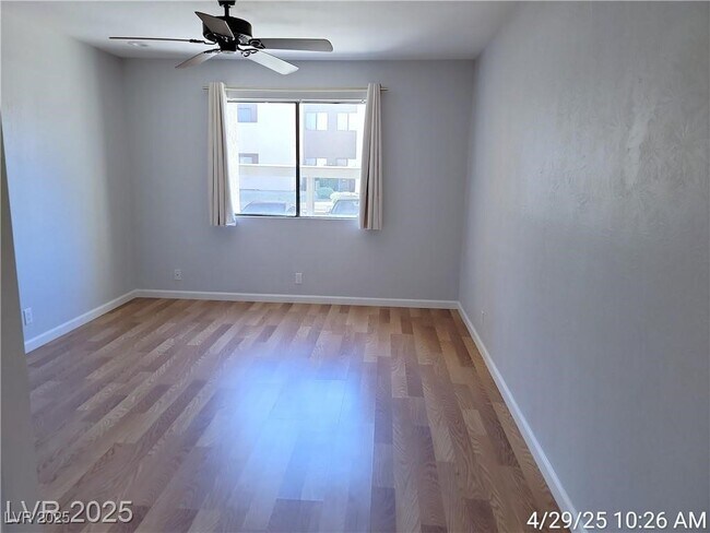 Building Photo - 3151 N Soaring Gulls Dr