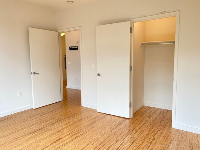 Building Photo - 25 McWilliams Pl