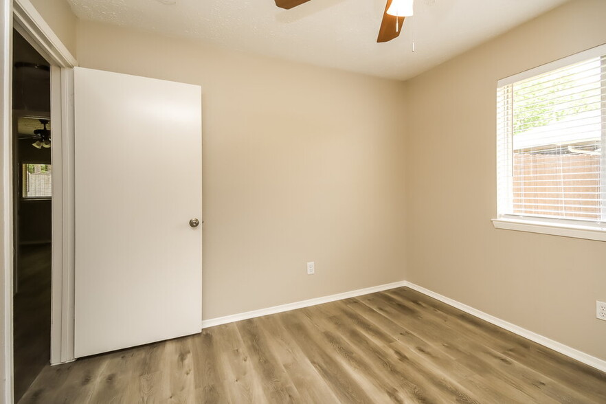 Building Photo - 21206 Waymare Ln