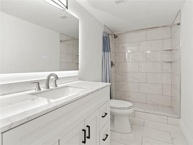 Building Photo - 2870 Pharr Ct S Northwest