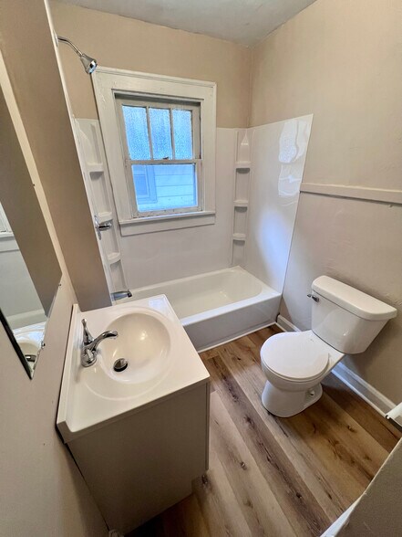 Building Photo - 3709 Boulevard Pl