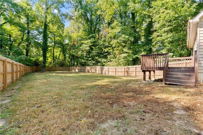 Building Photo - 1333 Laura Ln
