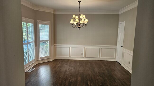 Building Photo - 1680 Heritage Dr