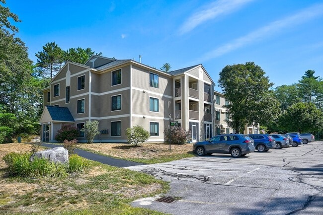 Building Photo - 19 Saco St