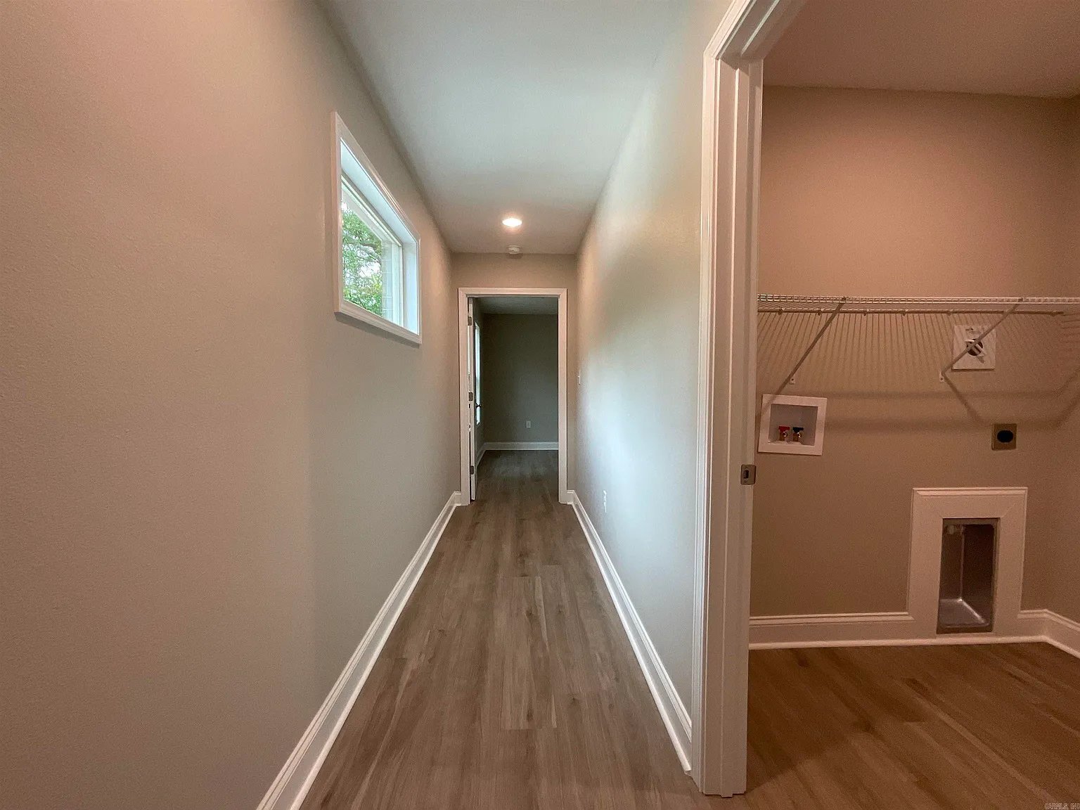 Building Photo - 814 W Trickey Ln