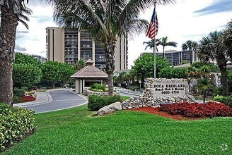 Building Photo - 4740 S Ocean Blvd