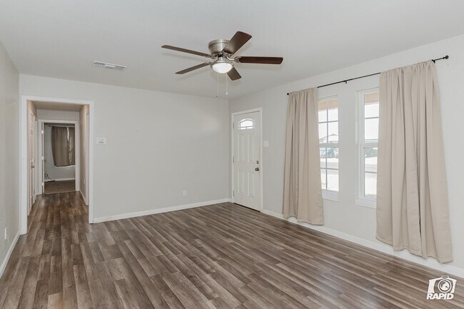 Building Photo - 4328 Conley Ave