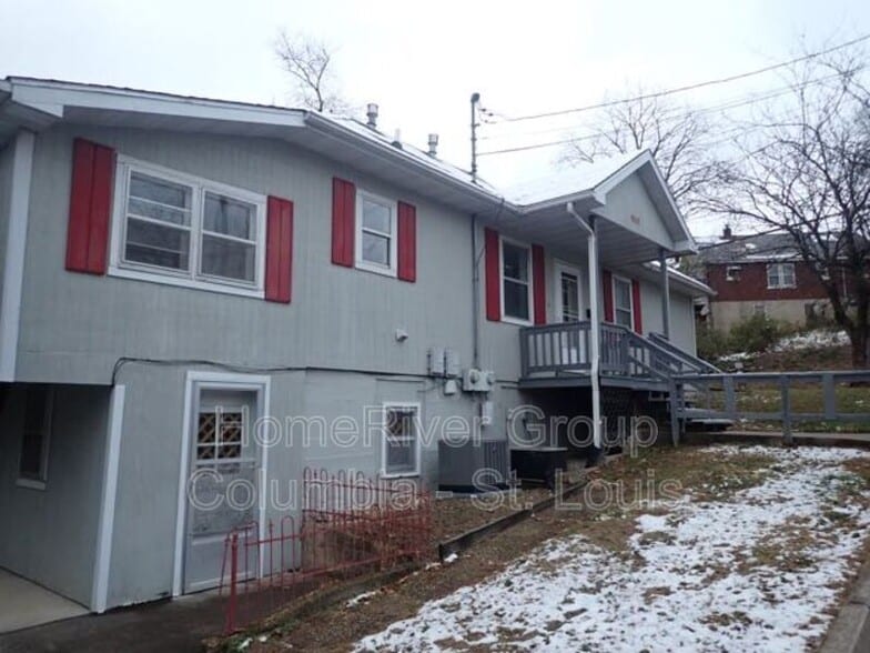 Building Photo - 900 Dockery St
