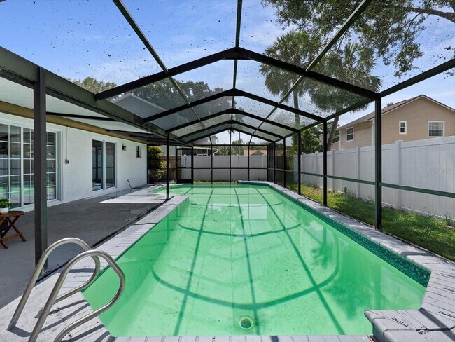 Building Photo - 4715 Kemble Ct