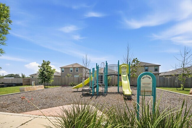 Building Photo - 4015 Casita Mia St