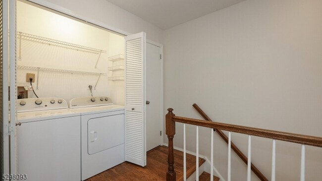 Building Photo - 209 Amherst Ct