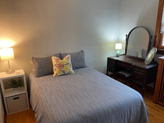 Building Photo - 1121 S East Ave