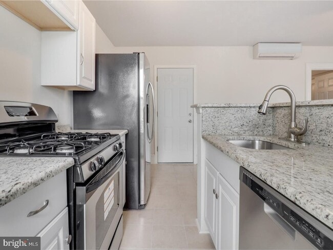Building Photo - Beautiful 1 bedroom apartment in manayunk