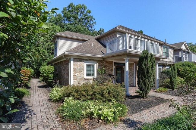 Building Photo - 101 High Pointe Dr