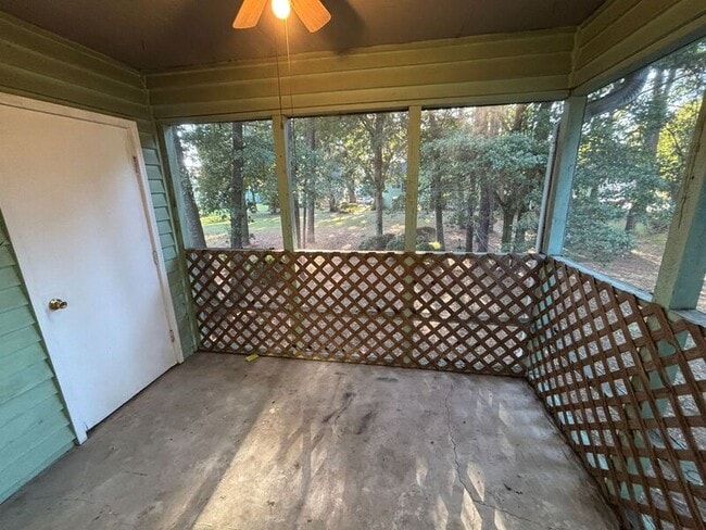 Building Photo - 6241 Rolling Fork Rd