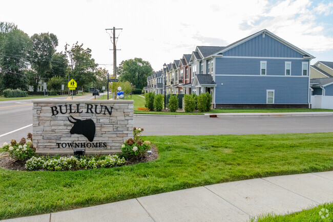 Building Photo - Bull Run Townhomes