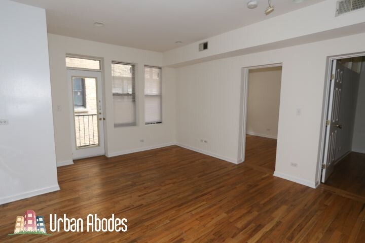 Building Photo - 911 W Dakin St