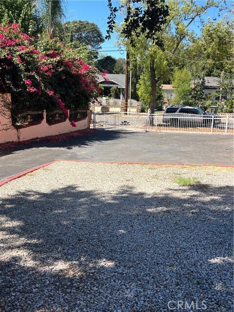 Building Photo - 1674 El Sereno Ave