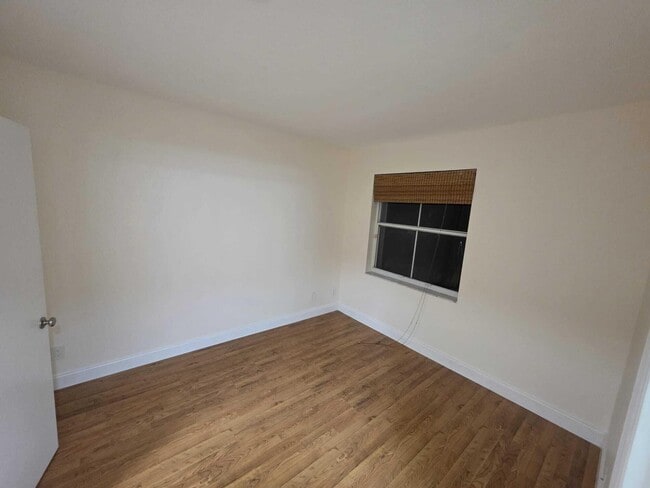 Building Photo - 5362 SW 125th Ave
